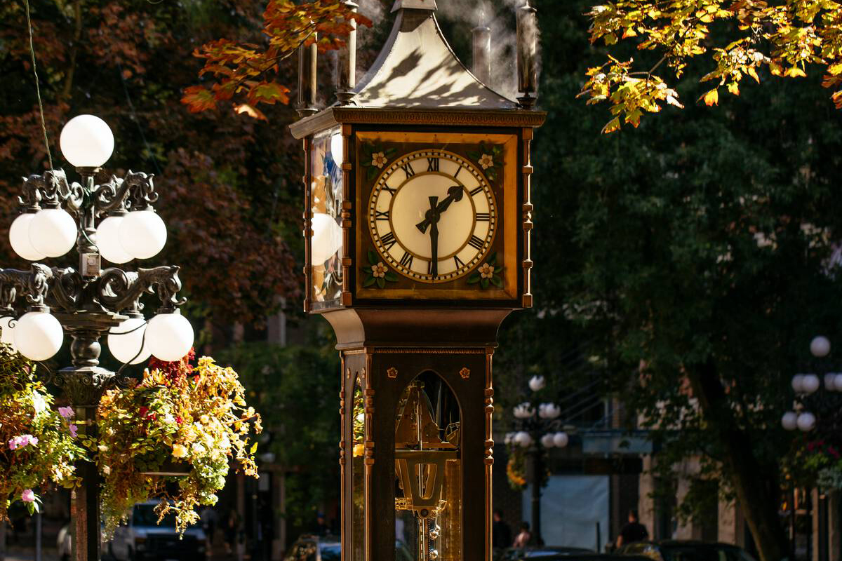 Gastown clock / Photo: Destination Vancouver/Nelson Mouellic
